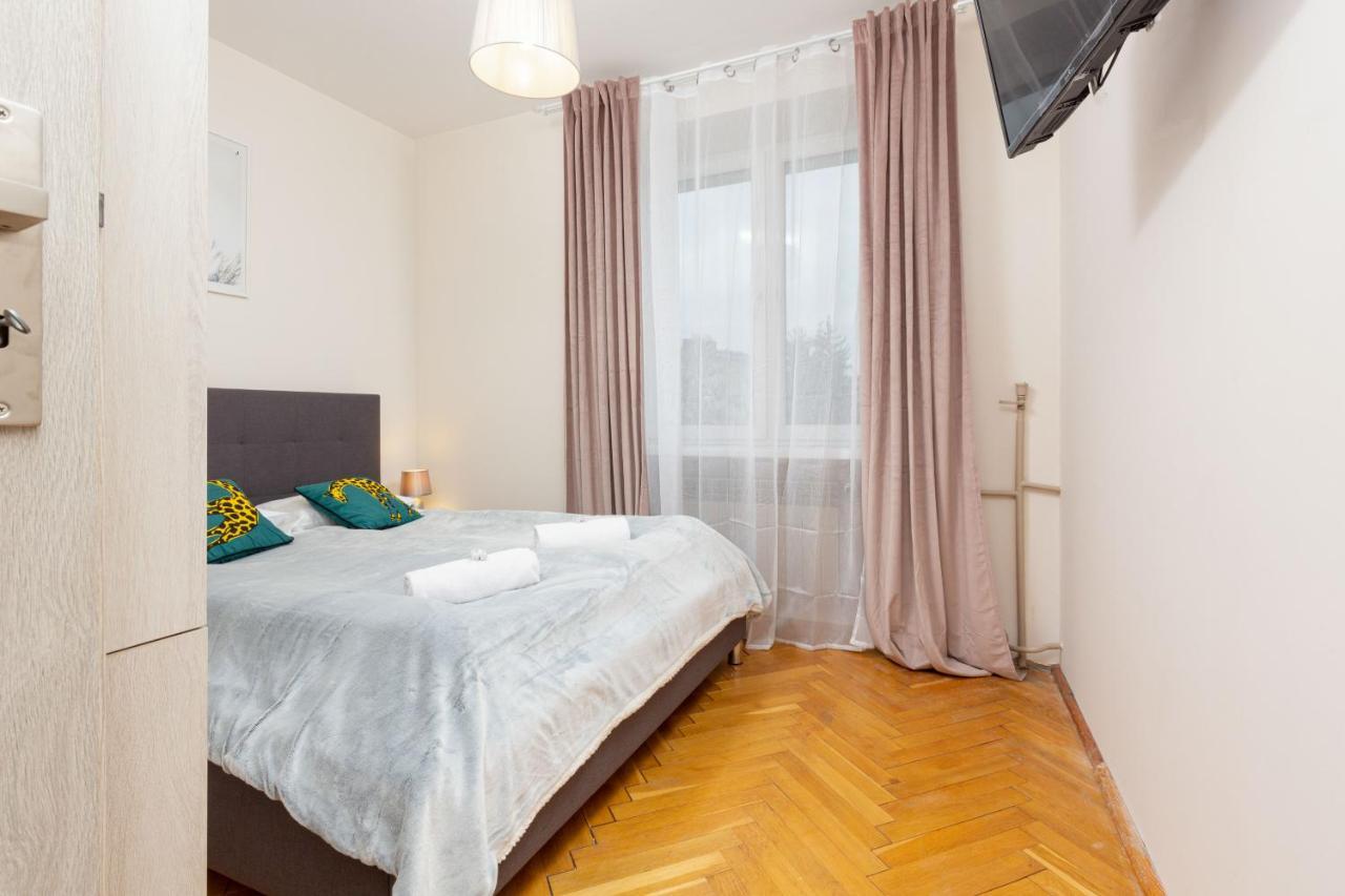 City Center Apartment Elektoralna By Noclegi Renters 华沙 外观 照片
